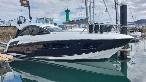 2013 Sunseeker Porfofino 40