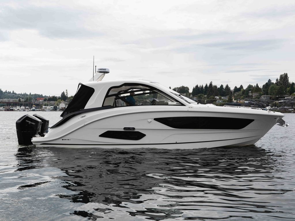 2025 Sea Ray SUNDANCER 370 OB