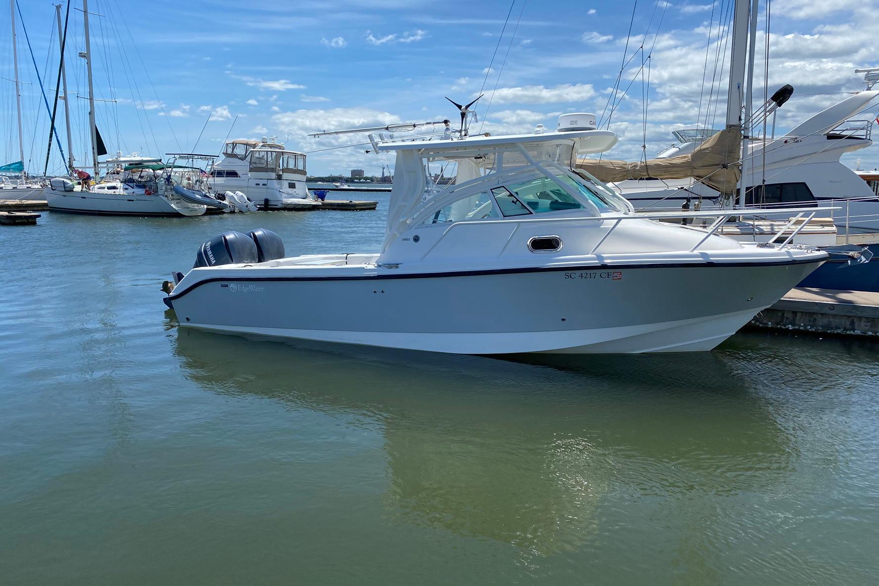 2012 Edgewater 265 Express