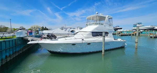 2003 Silverton 42 Convertible