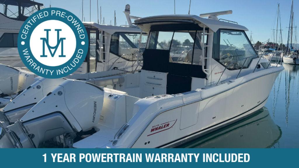 2020 Boston Whaler 325 Conquest