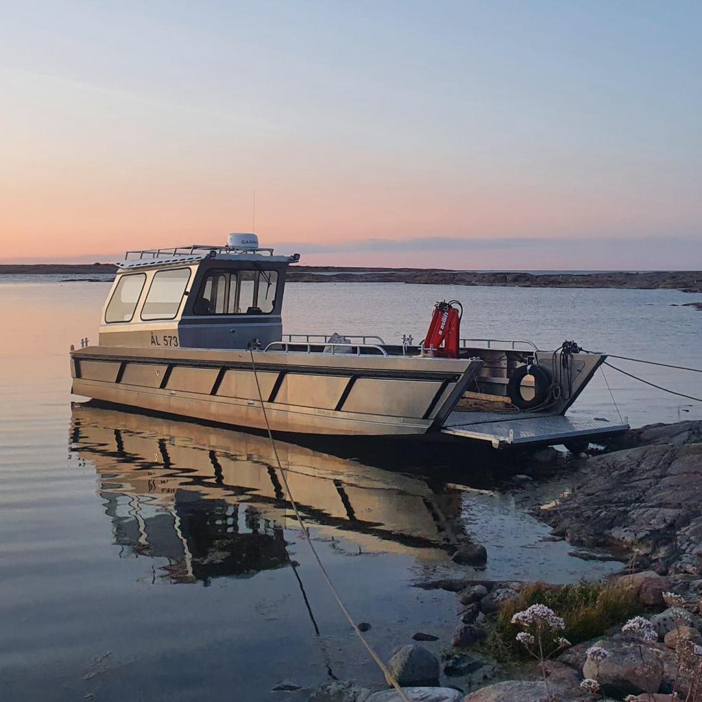 2025 Ultra Marine TRV 900 W