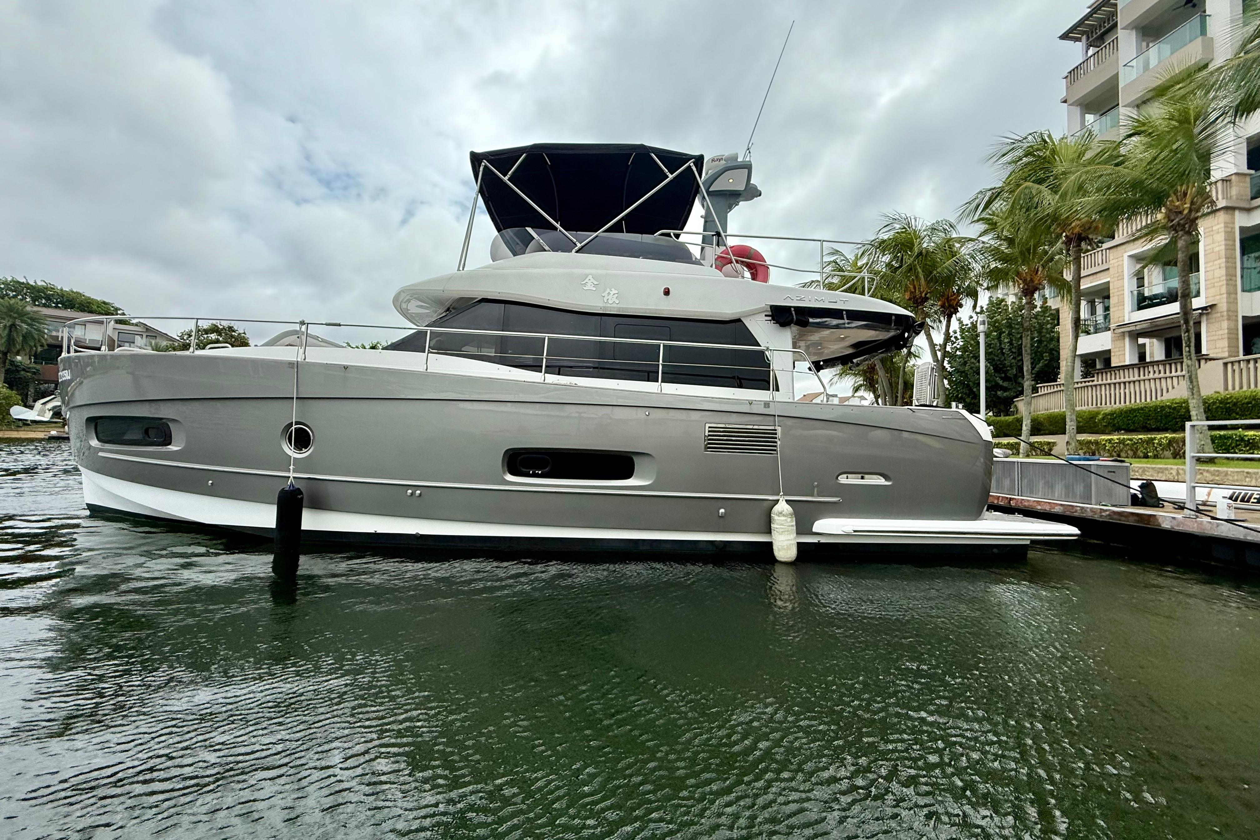 2017 Azimut Magellano 43