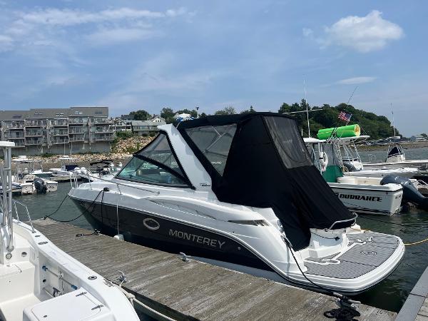 Monterey 295 Sport Yacht 2019 Monterey 295 Sport Yacht docked at a marina.