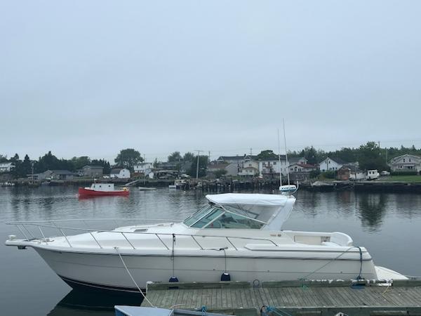 1994 Tiara Yachts 4000 Express