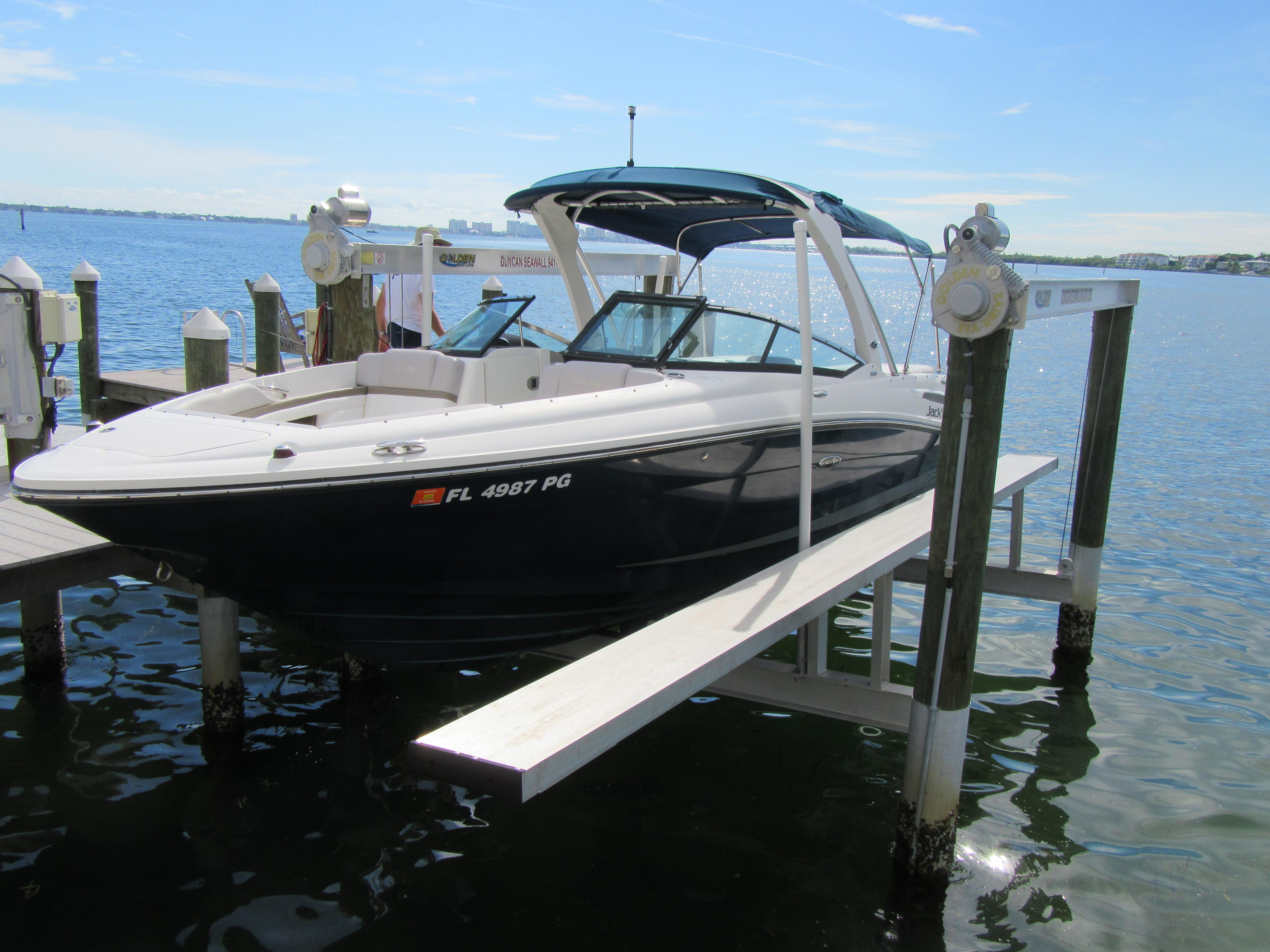 2011 Sea Ray 250 SLX