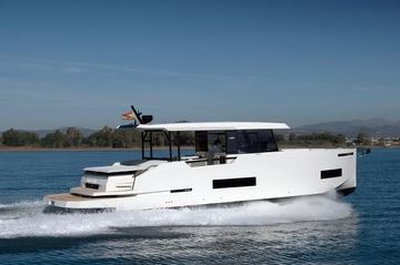 2025 De Antonio Yachts D50 Coupé