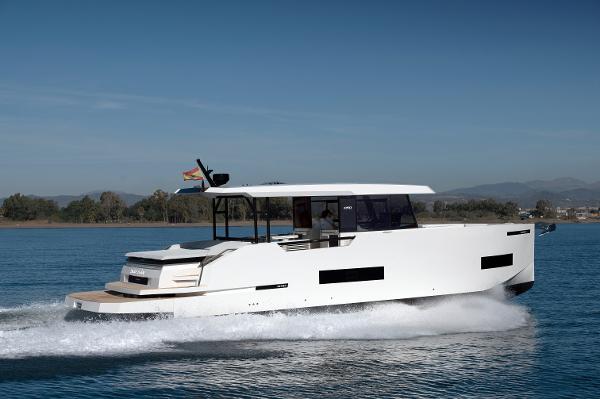 2025 De Antonio Yachts D50 Coupé