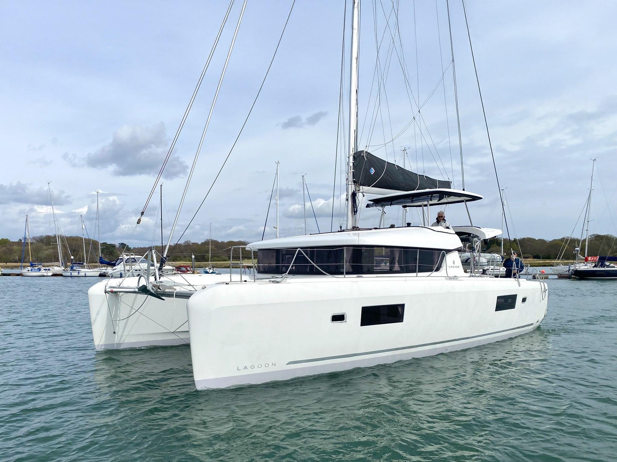 2024 Lagoon 42