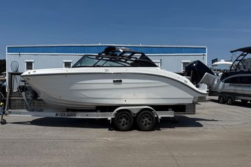 2026 Sea Ray SDX 250 Outboard