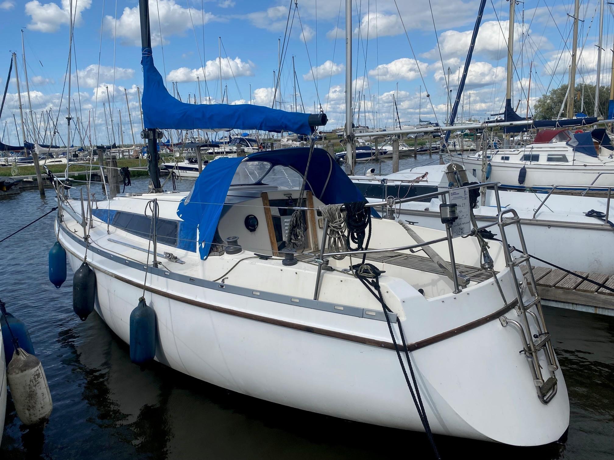 1984 EMKA 29