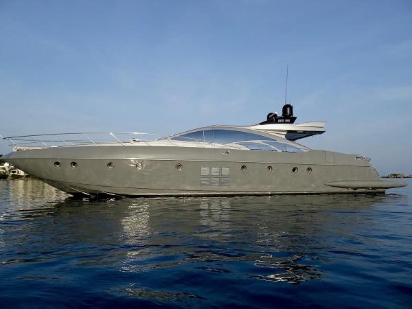 Azimut 86S 2005 Azimut 86S yacht on calm water under clear blue sky.