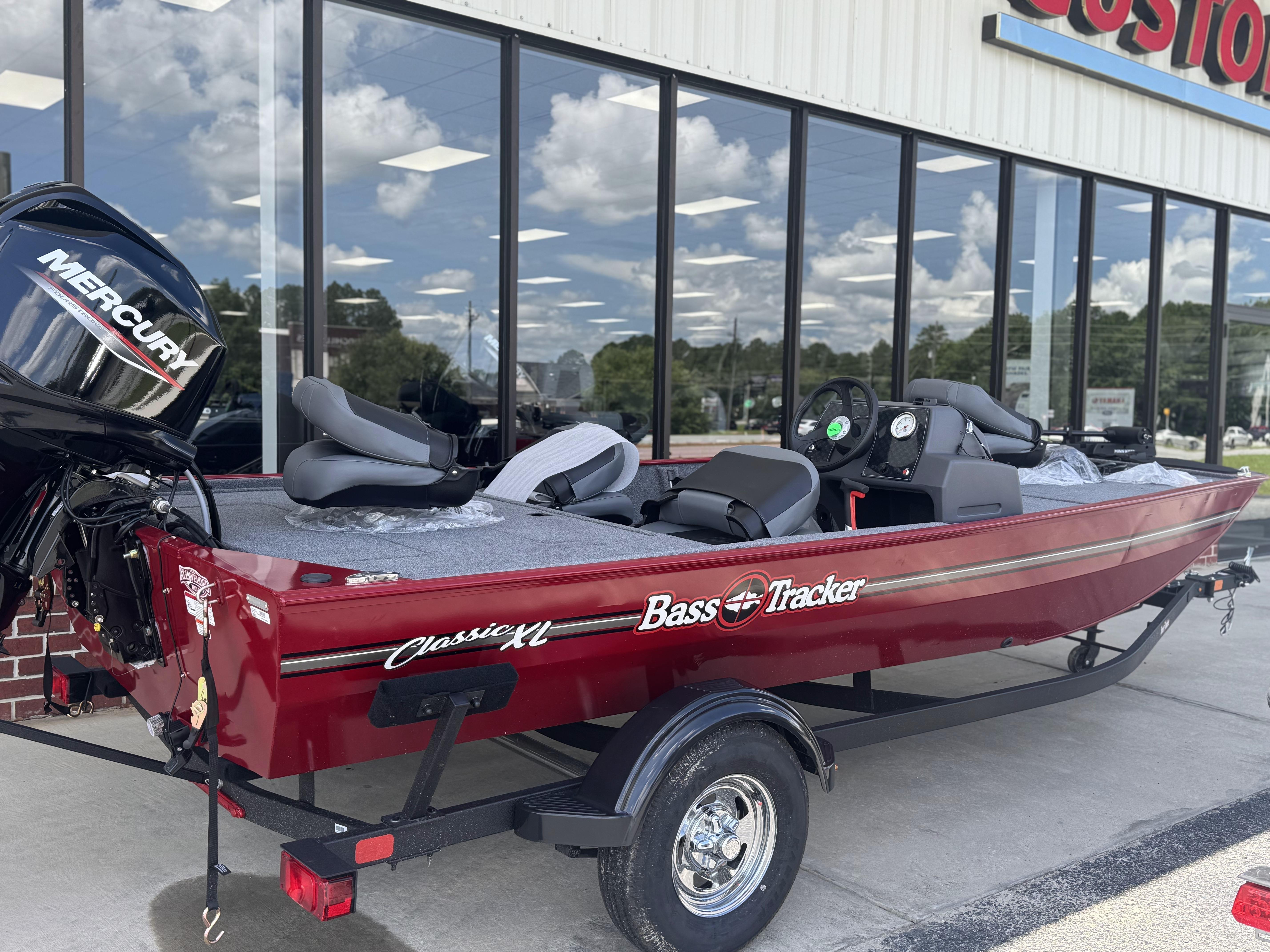 2025 Tracker Bass Tracker Classic XL