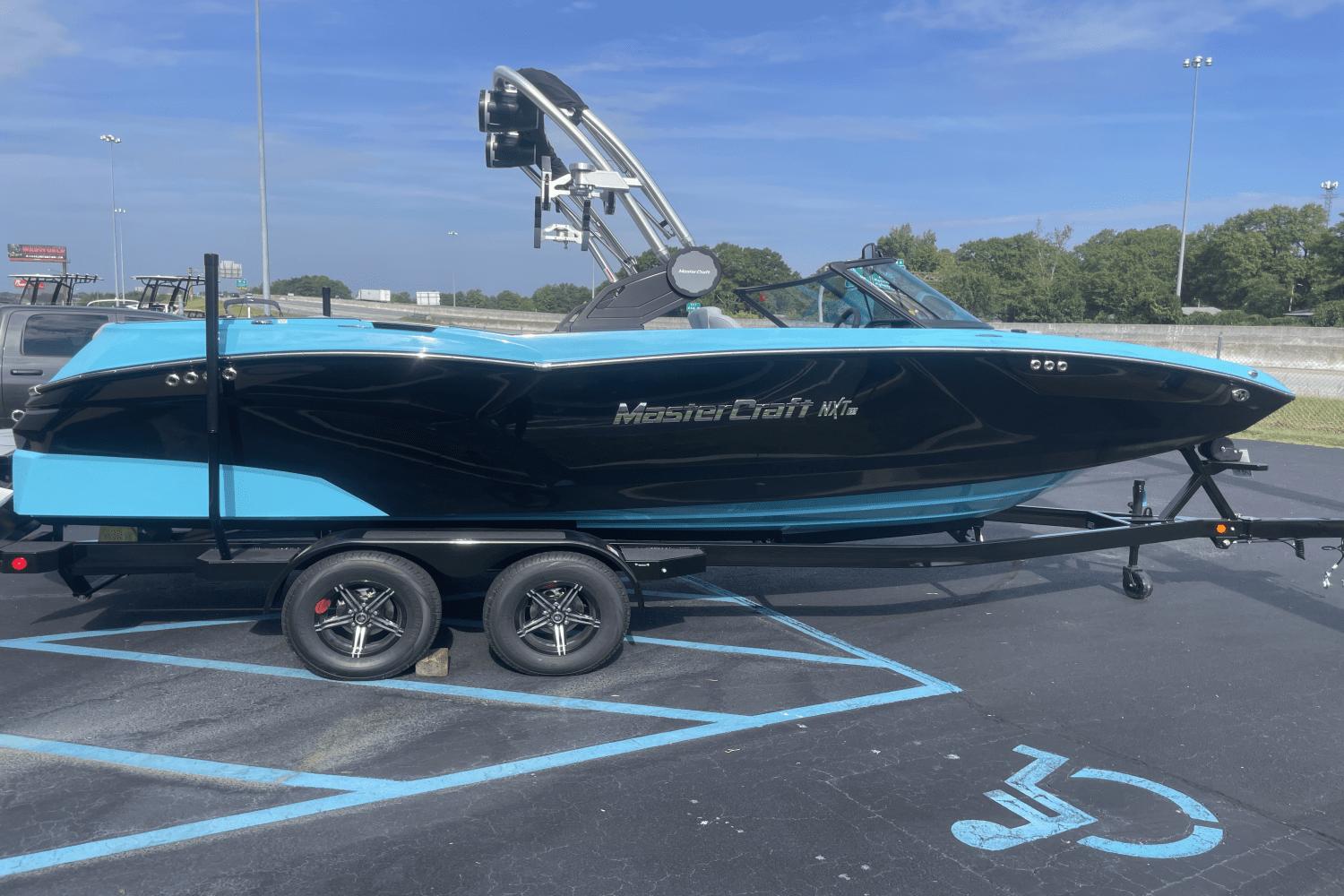2024 MasterCraft NXT22