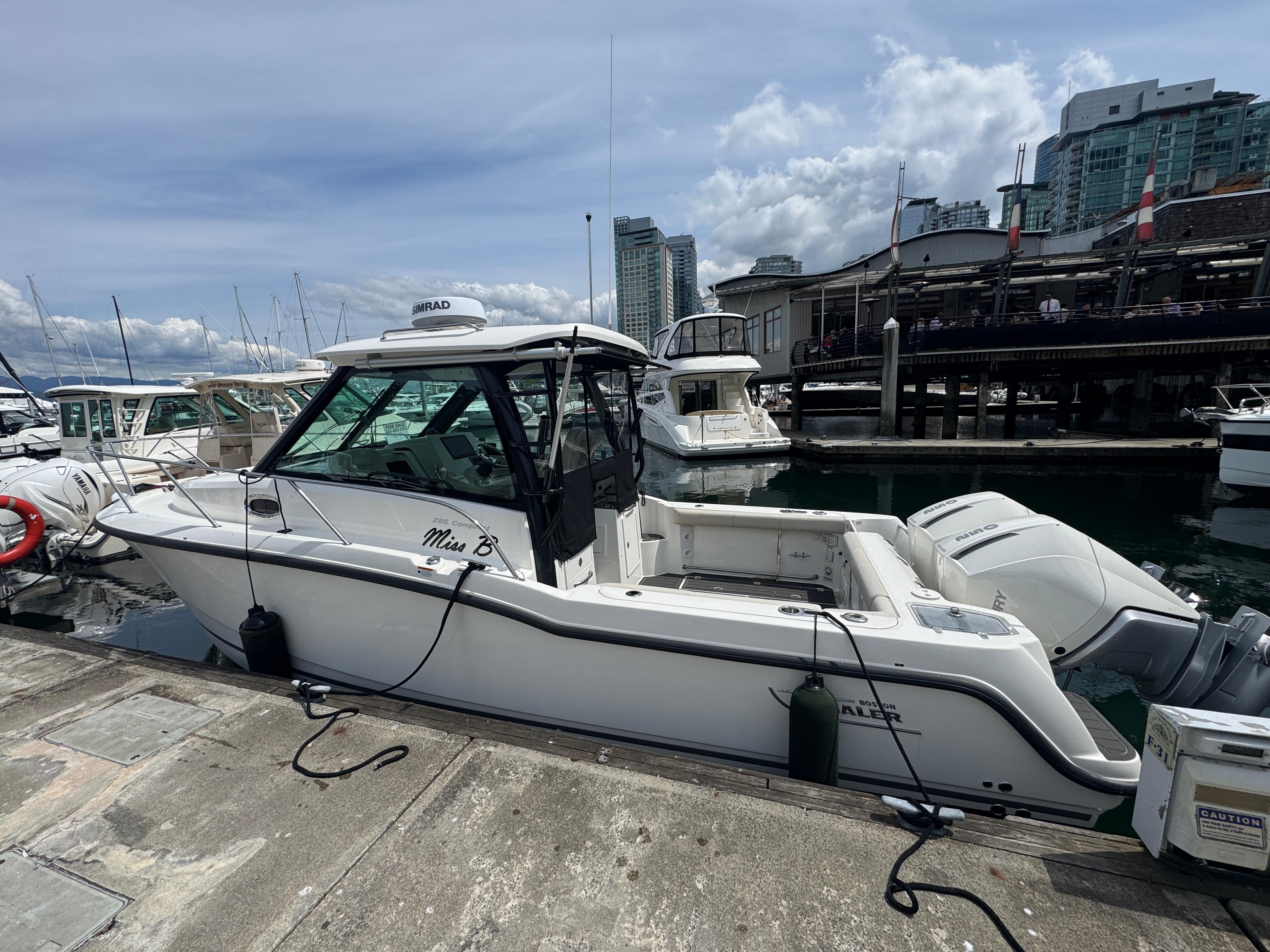 Boston Whaler 285 Conquest