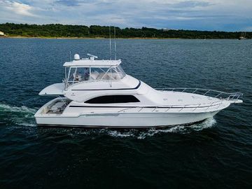 2008 Bertram 570