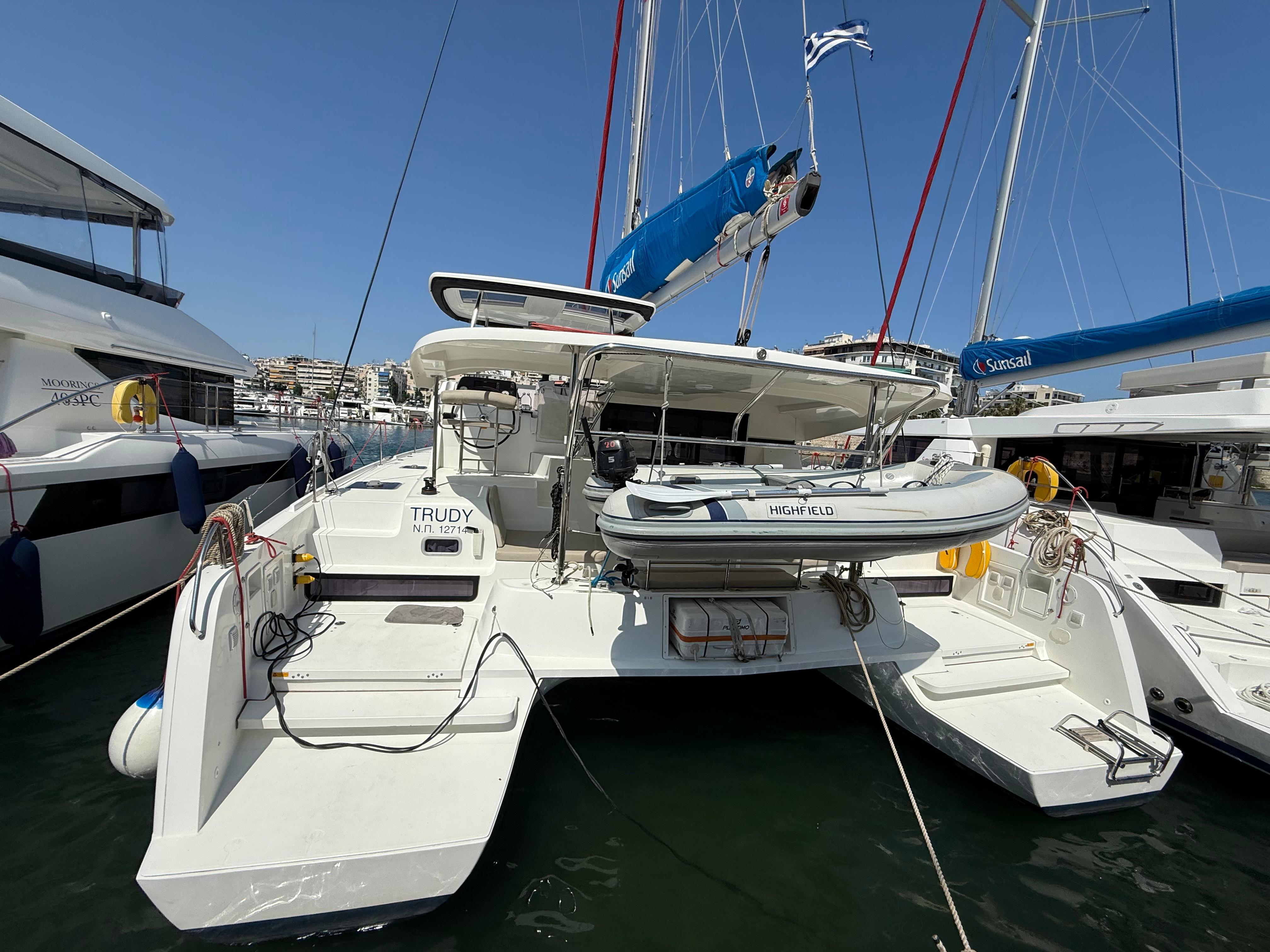 2020 Lagoon 42