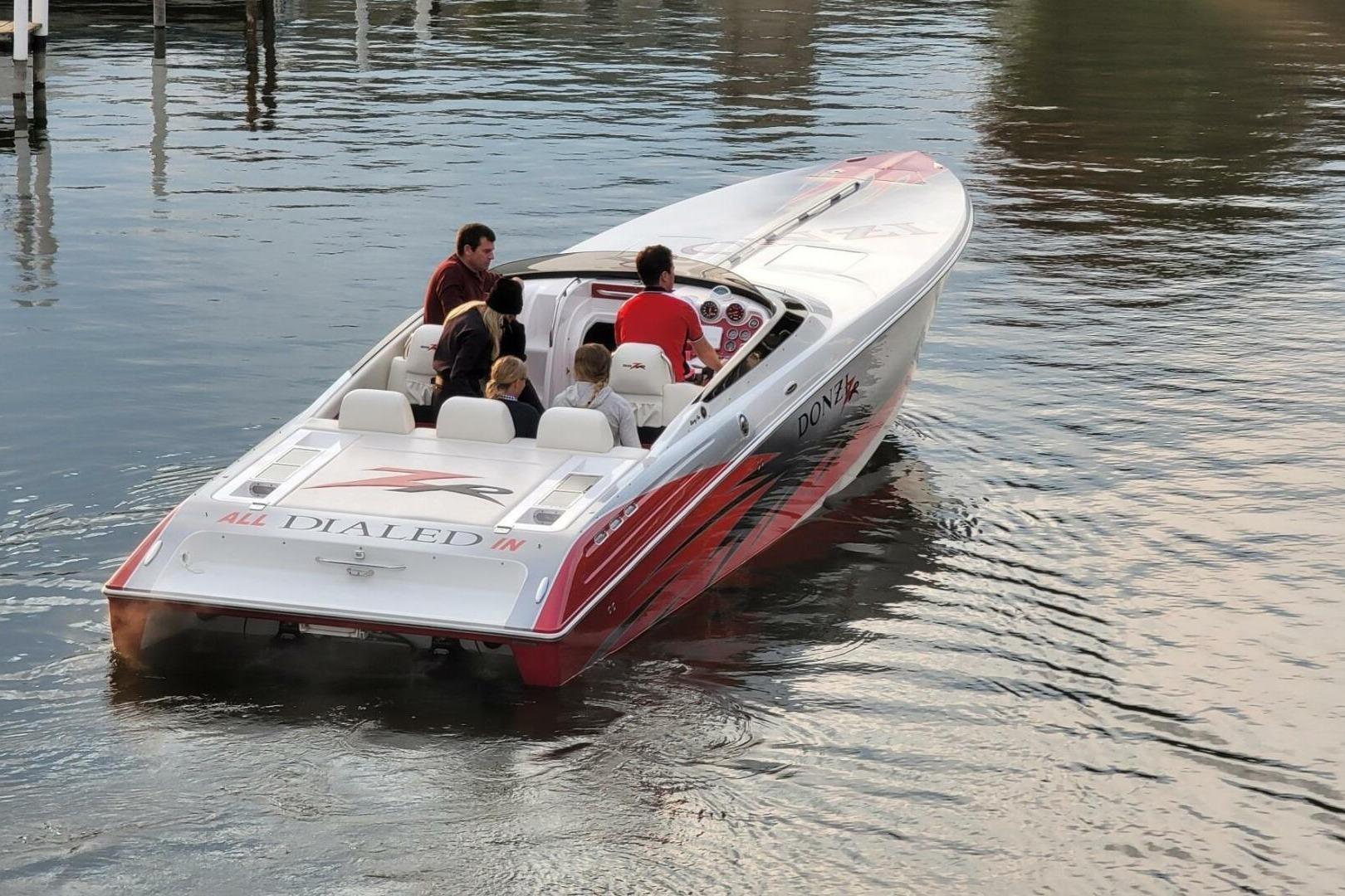 2008 Donzi 35 ZR
