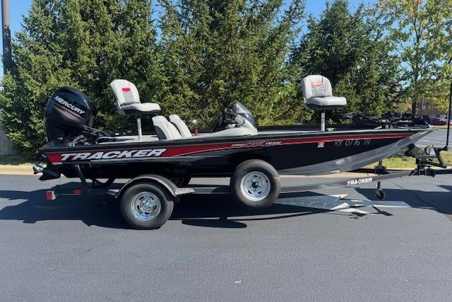 2017 Tracker Pro Team 175 TXW