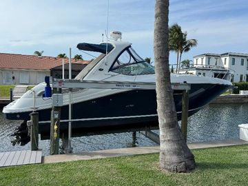 2011 Sea Ray 350 Sundancer