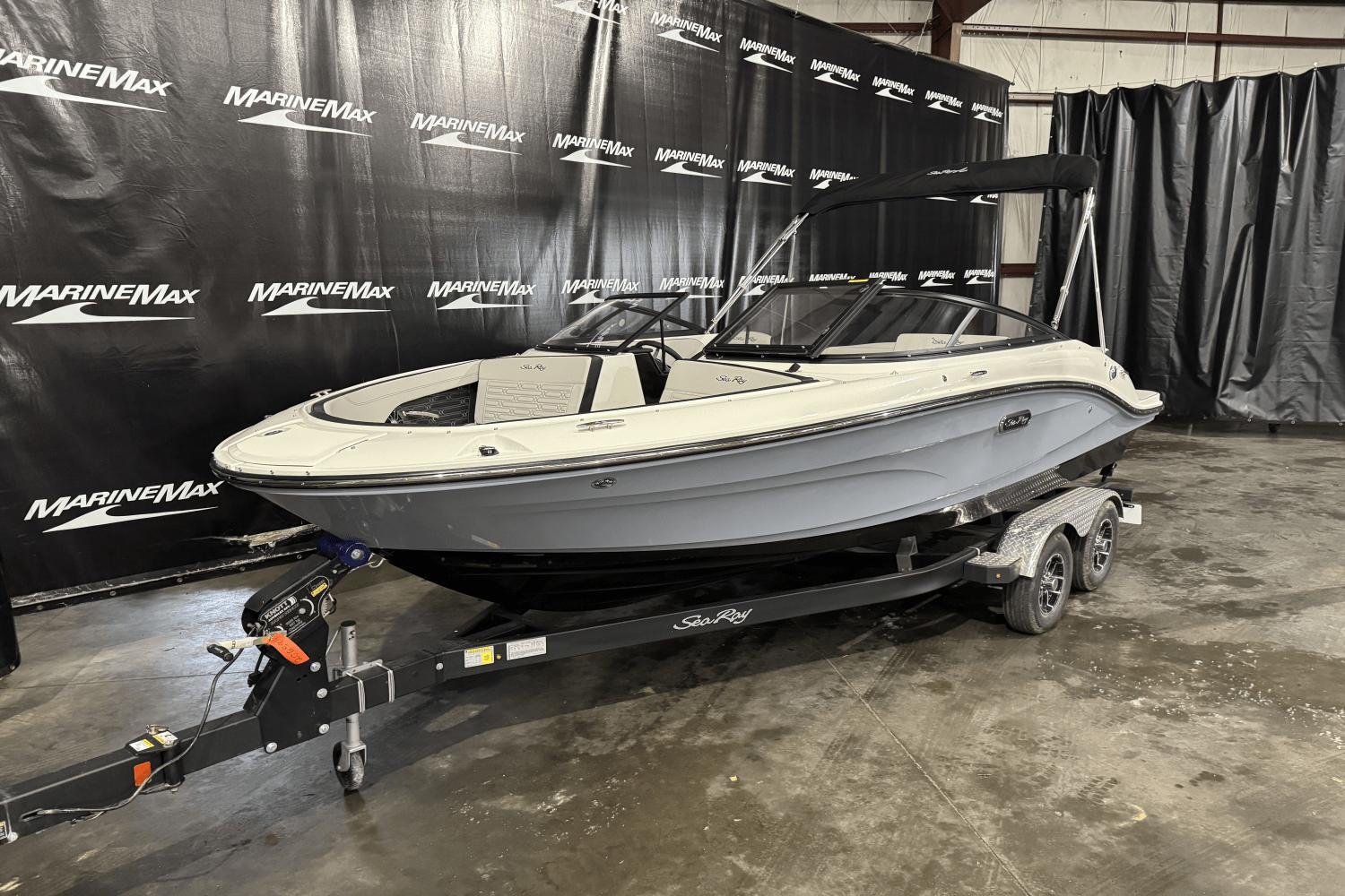 2025 Sea Ray SPX 190