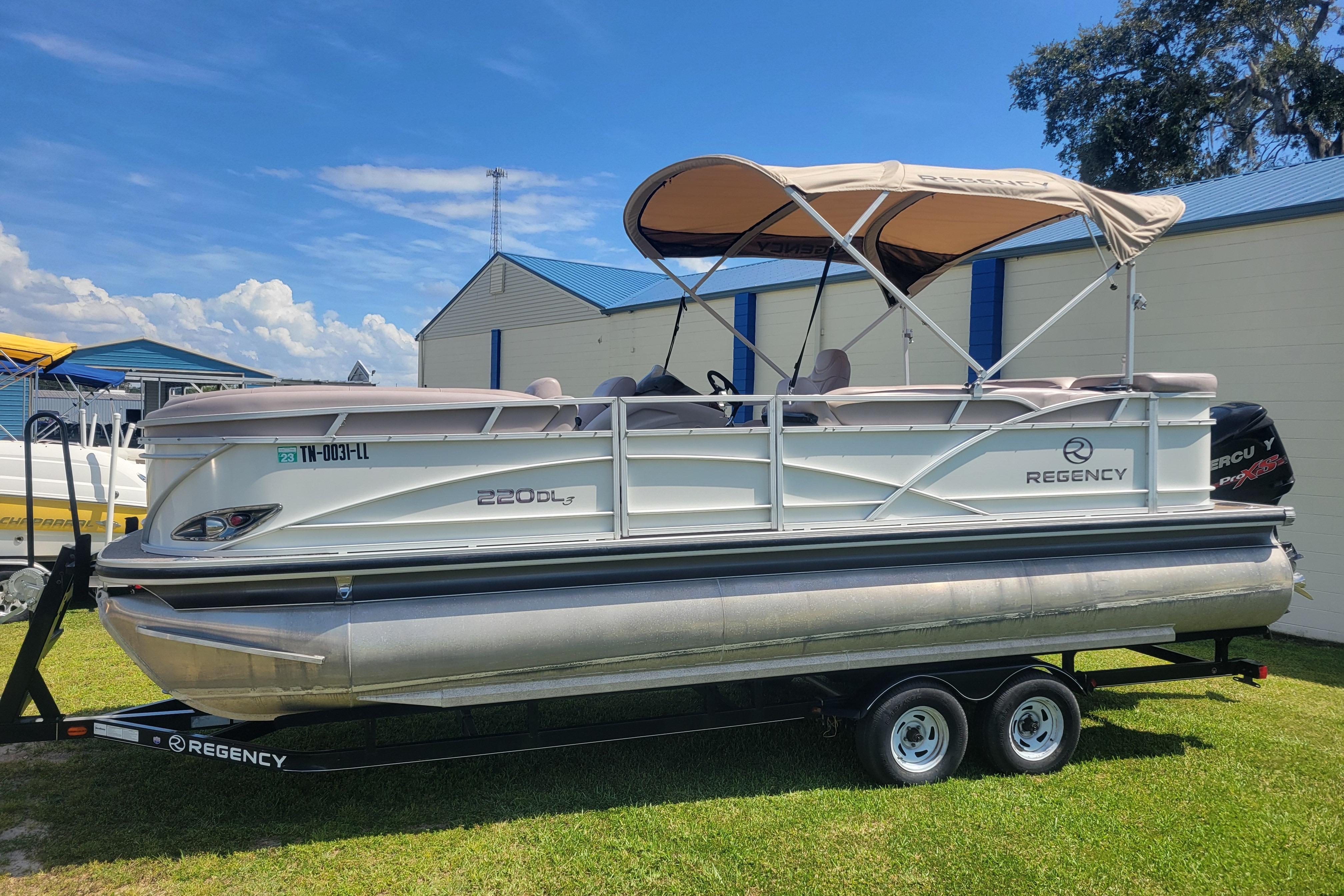 2015 Regency 220 DL3