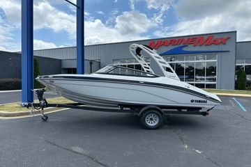 2025 Yamaha Boats 195S
