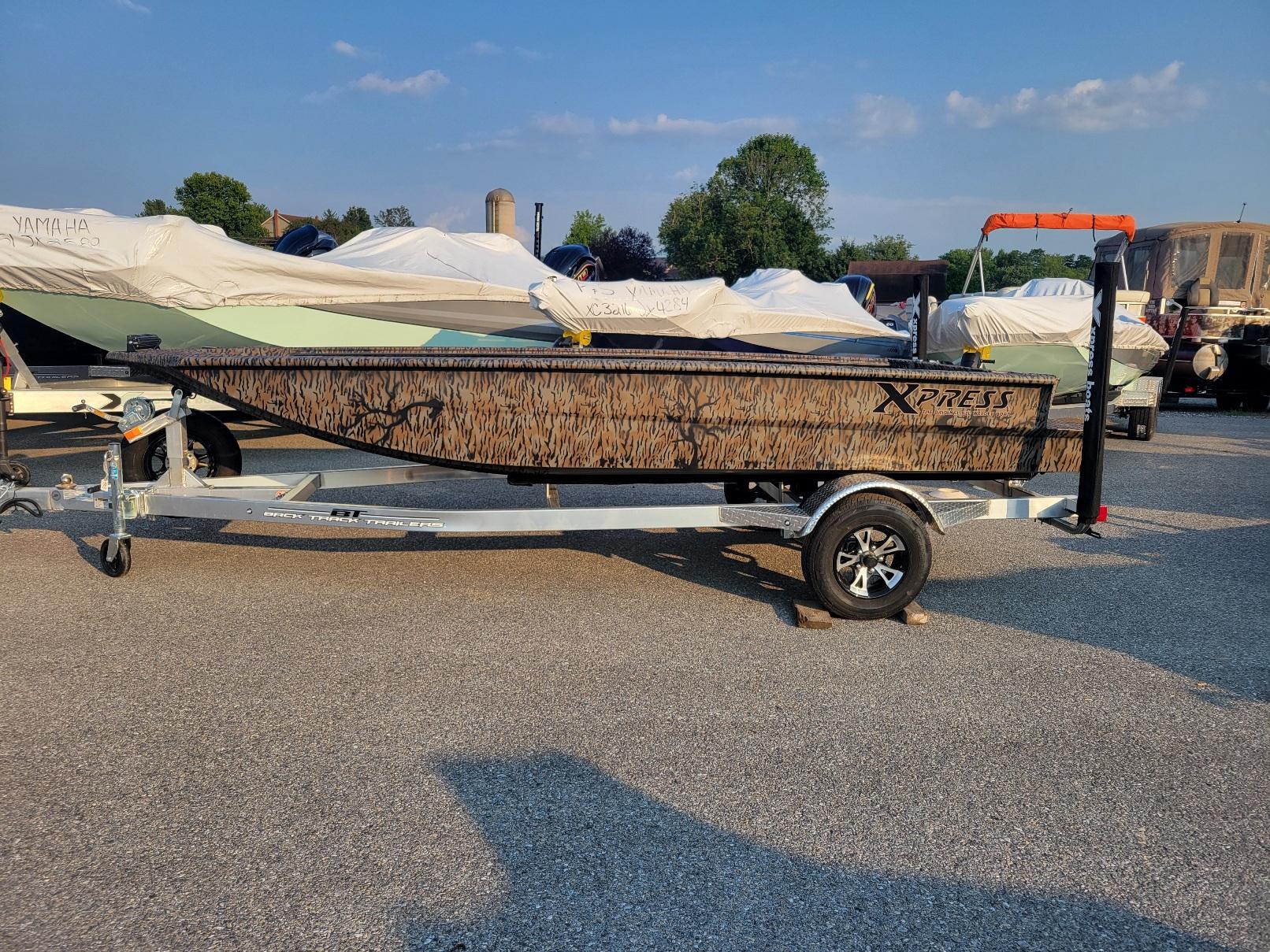 2025 Xpress XTS16. 16' Duck hunting boat w/ Yamaha 50 hp (In stock!)