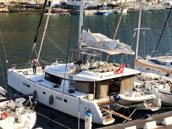 Lagoon 52 Lagoon 52 F catamaran