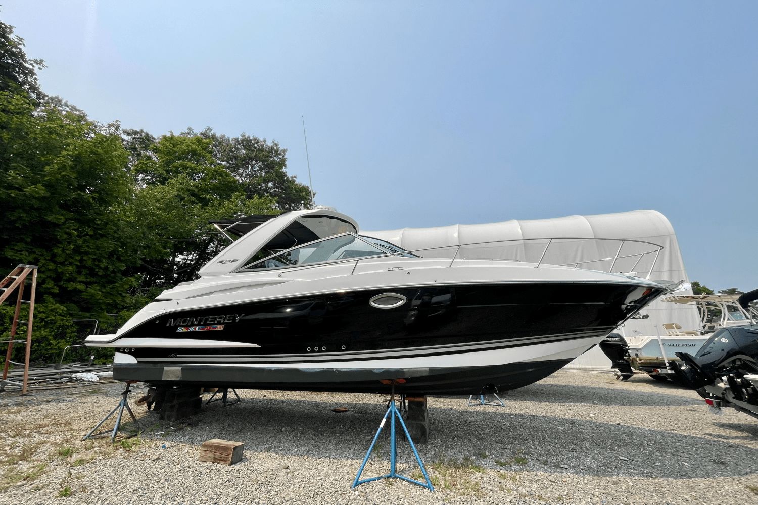 2021 Monterey 295 SY