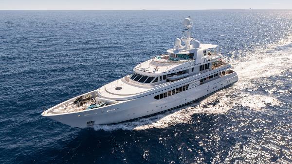 Feadship TASIA