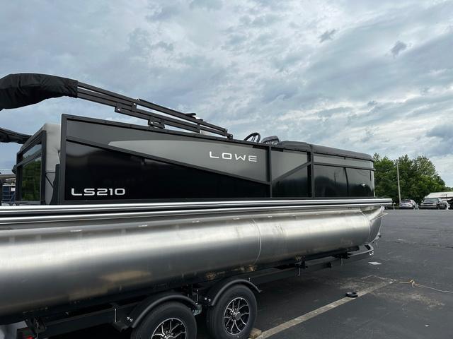 2025 Lowe LS L-Shaped 210