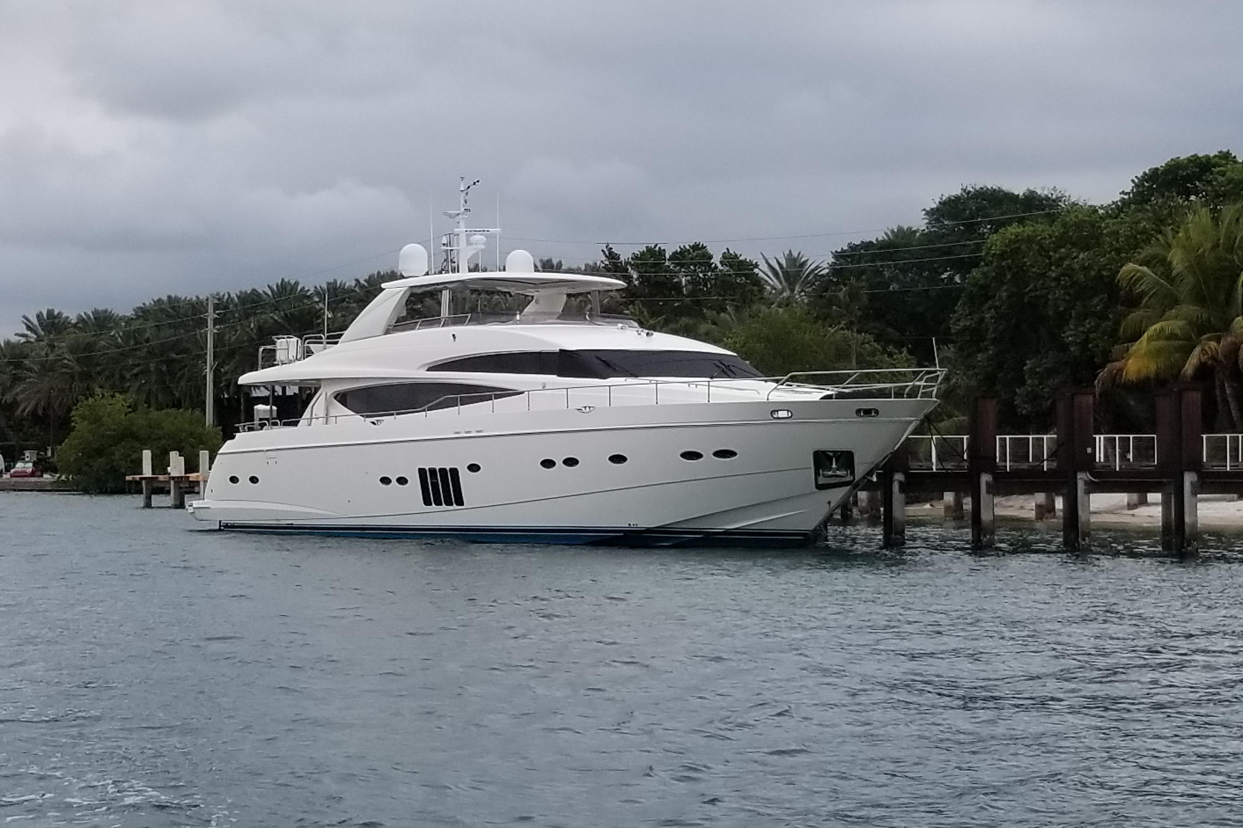 2010 Princess 95 Motor Yacht