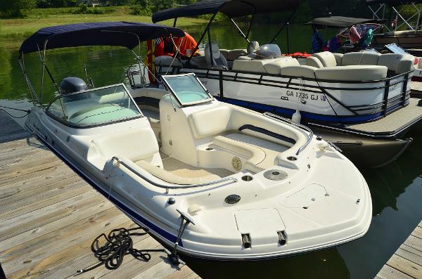 2011 Hurricane 217 Sundeck
