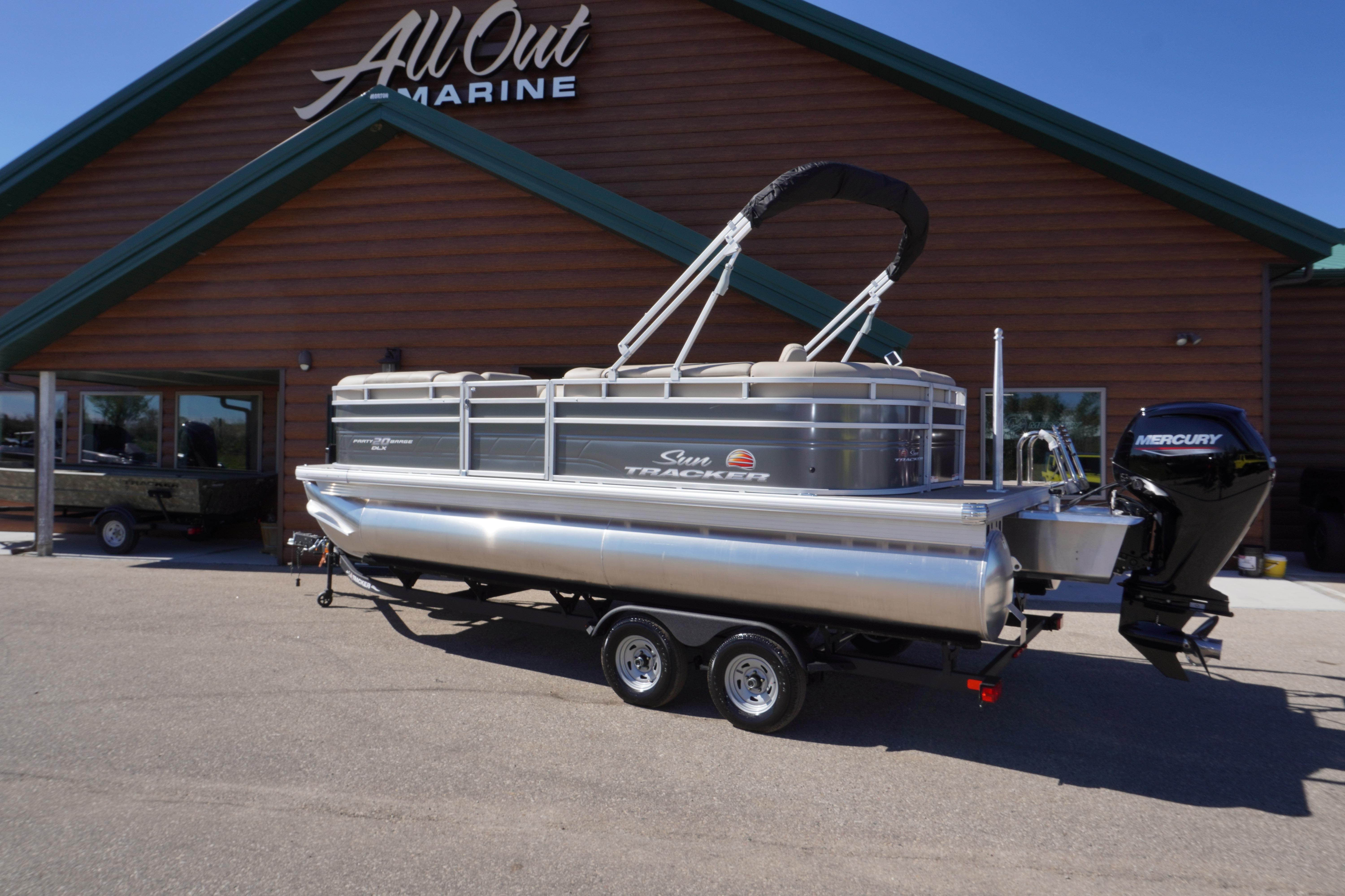 2024 Sun Tracker Party Barge 20 DLX