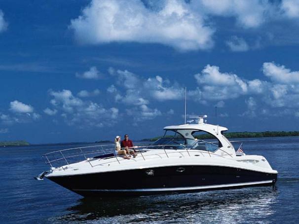 Sea Ray 390 Sundancer Manufacturer Provided Image