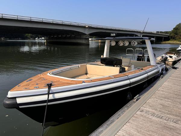 2016 Novurania Chase 31
