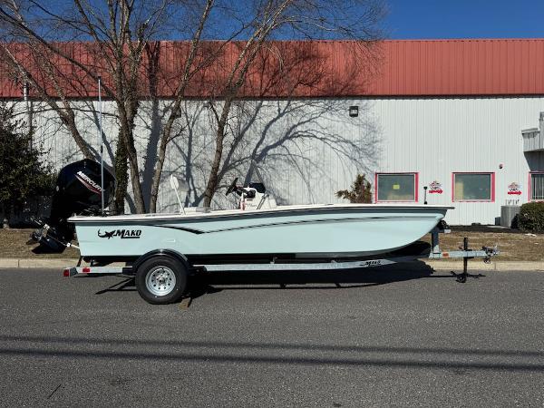 2025 Mako Pro Skiff 17 CC