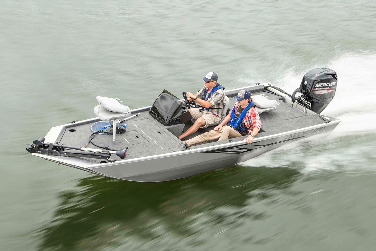 Crestliner Boat image