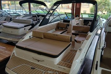 2026 Sea Ray SDX 270