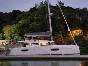 Fountaine Pajot Saona 47 Fountaine Pajot Saona 47