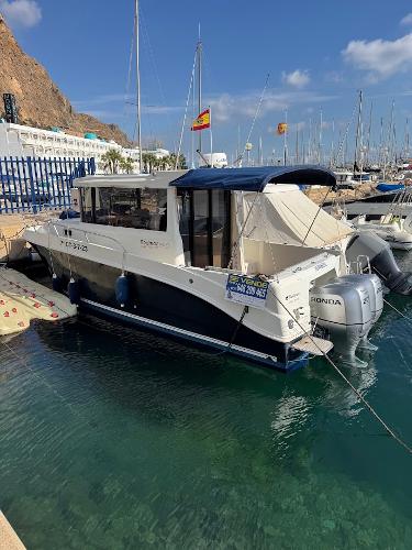 2016 Rodman 890 Ventura