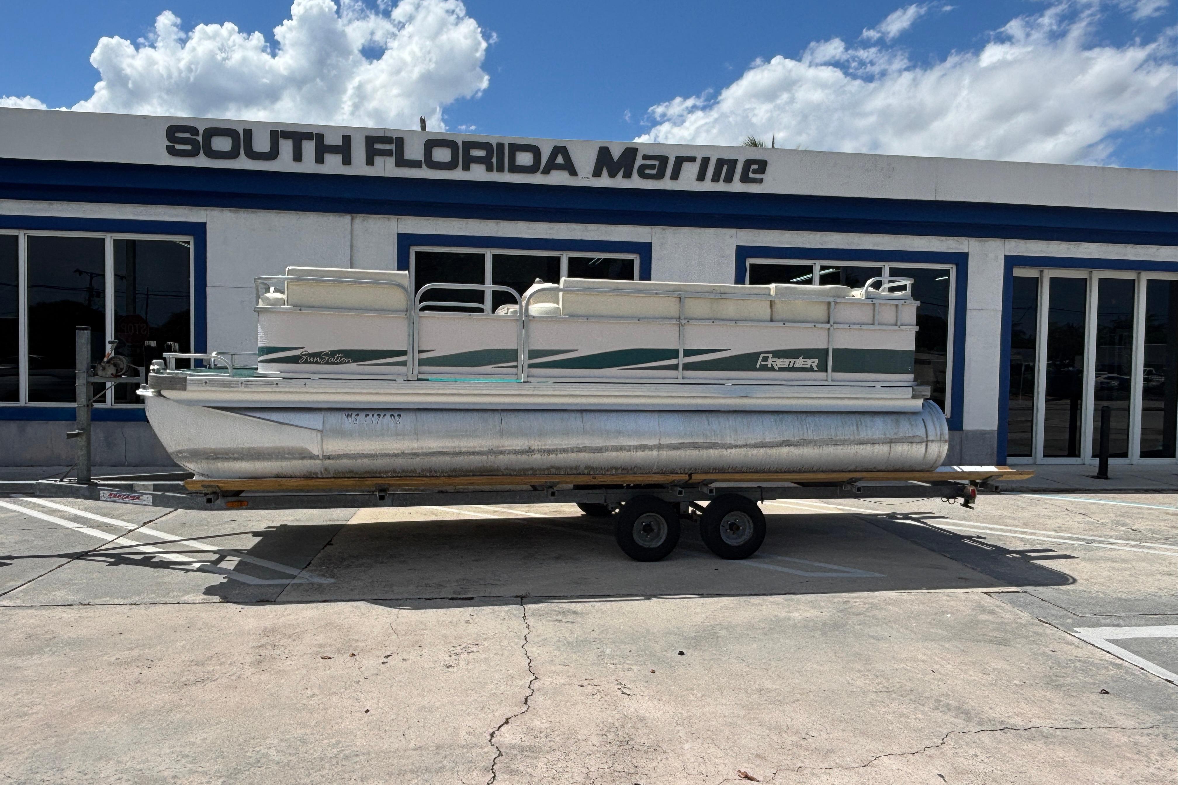 1997 Premier 210 Sunsation