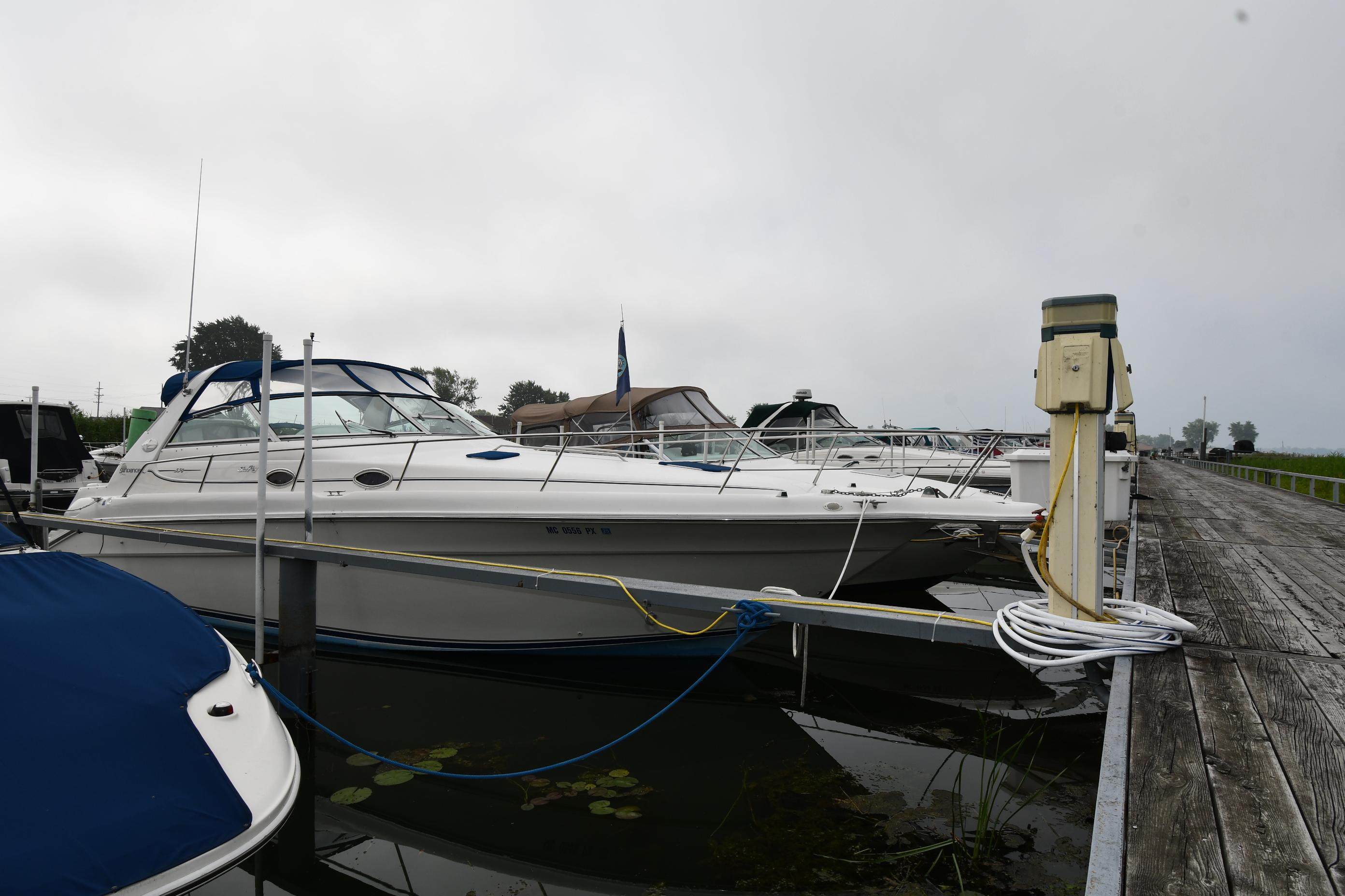 1995 Sea Ray 330 Sundancer
