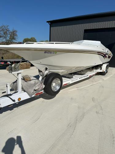 1999 Fountain 35 Lightning