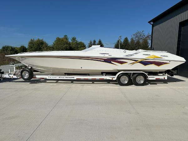 1999 Fountain 35 Lightning
