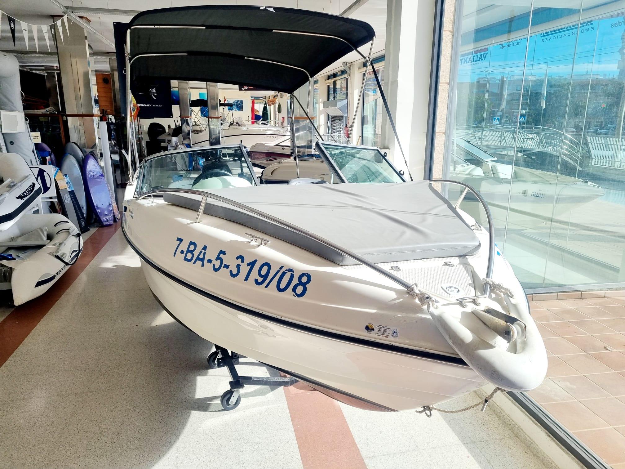 2008 Astromar LC520