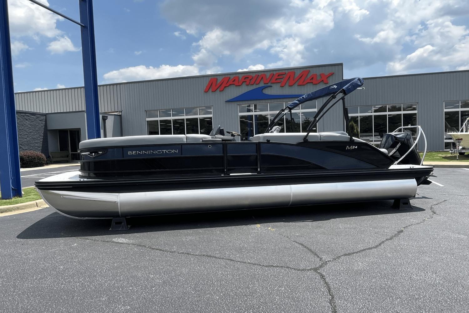 2025 Bennington 24MSB