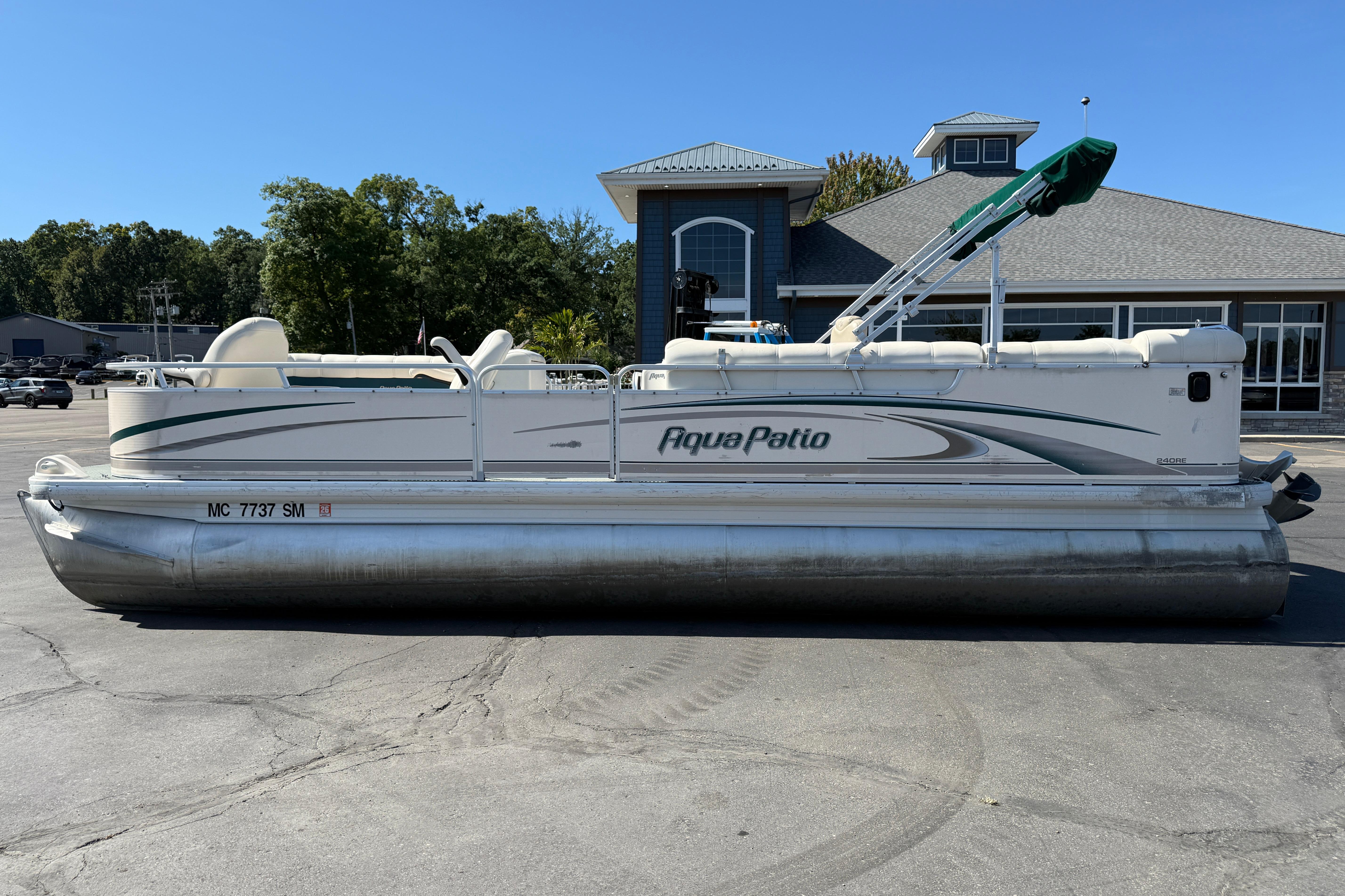 2004 AquaPatio 240RE
