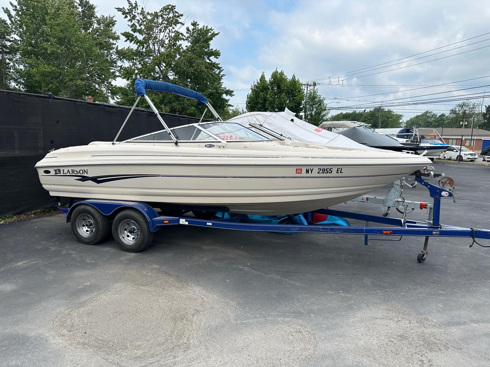2002 Larson Sei 210